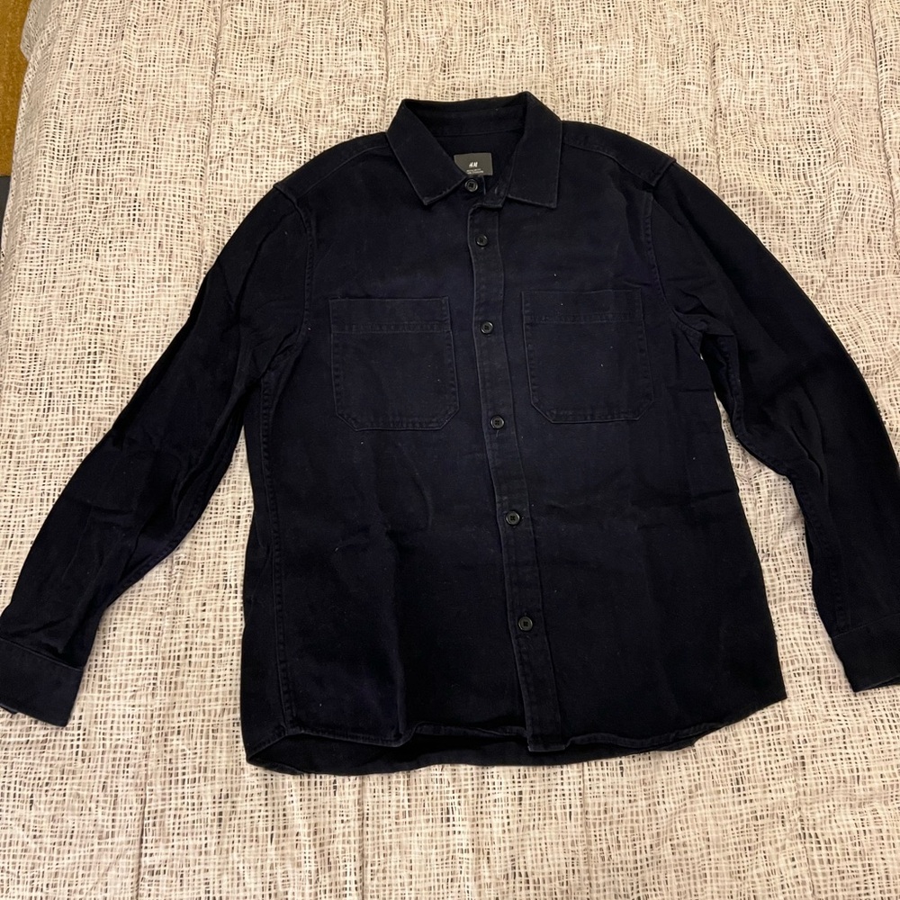 H&M Navy Cotton Twill Button Down Shirt Size M Men’s